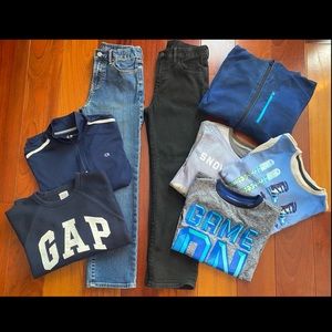 Gap big boys bundle of clothes size large 10-11 years old.